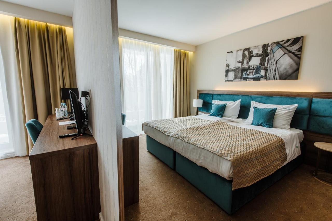 Hotel Nais Nis Luaran gambar