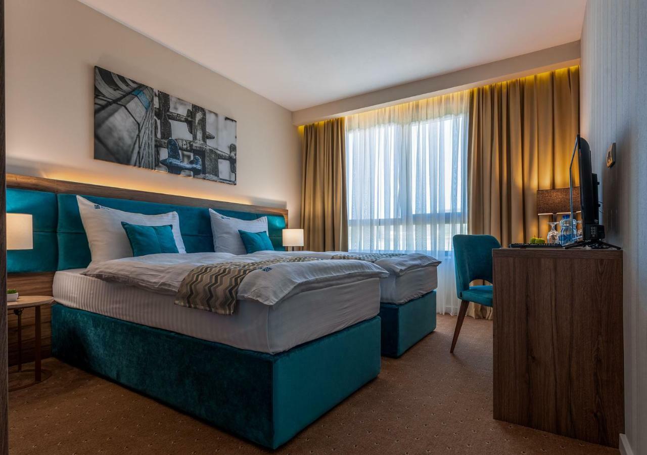 Hotel Nais Nis Luaran gambar
