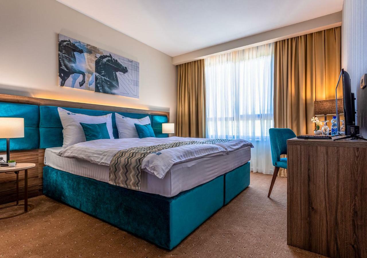 Hotel Nais Nis Luaran gambar