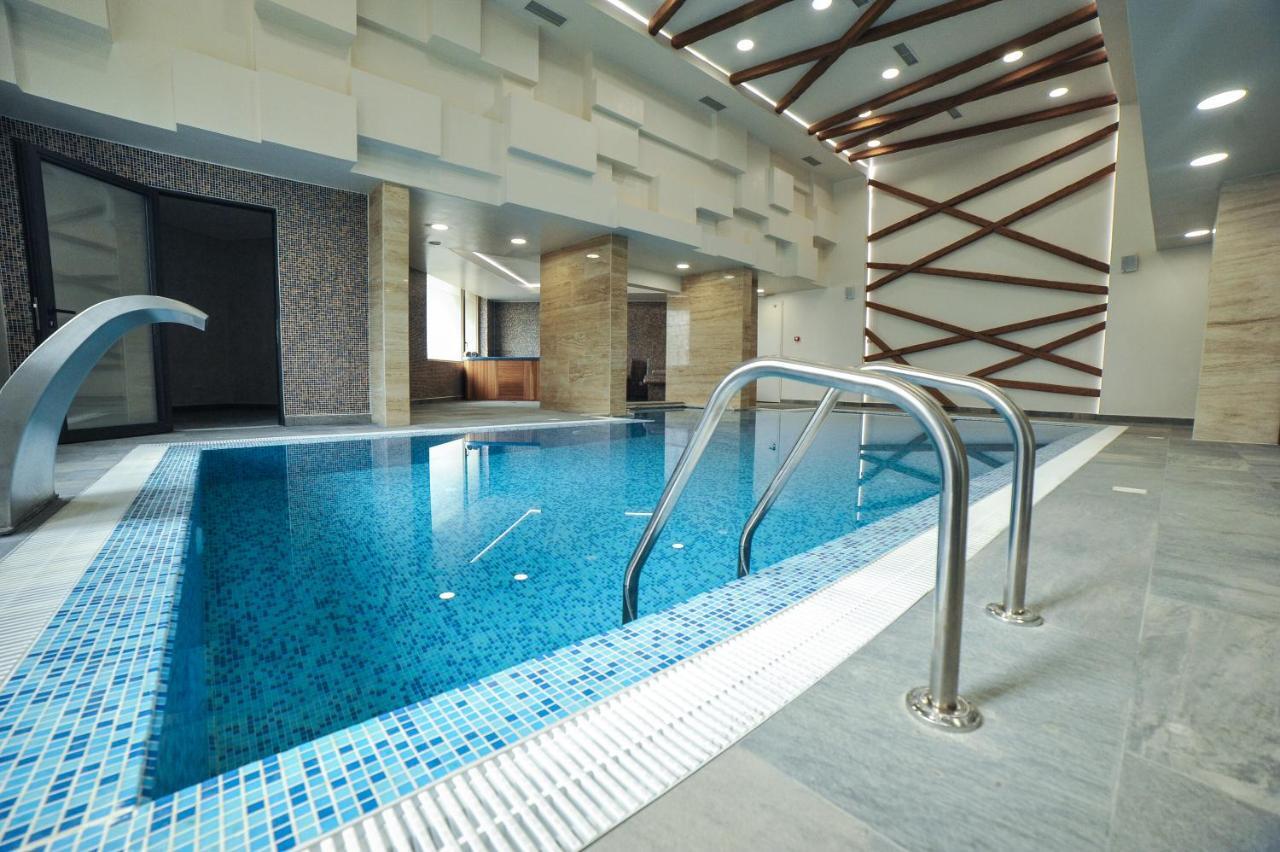 Hotel Nais Nis Luaran gambar